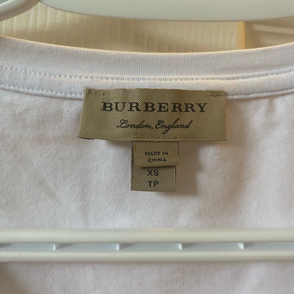 NWOT Authentic Burberry 3/4 length shirt - Picture 2 of 7